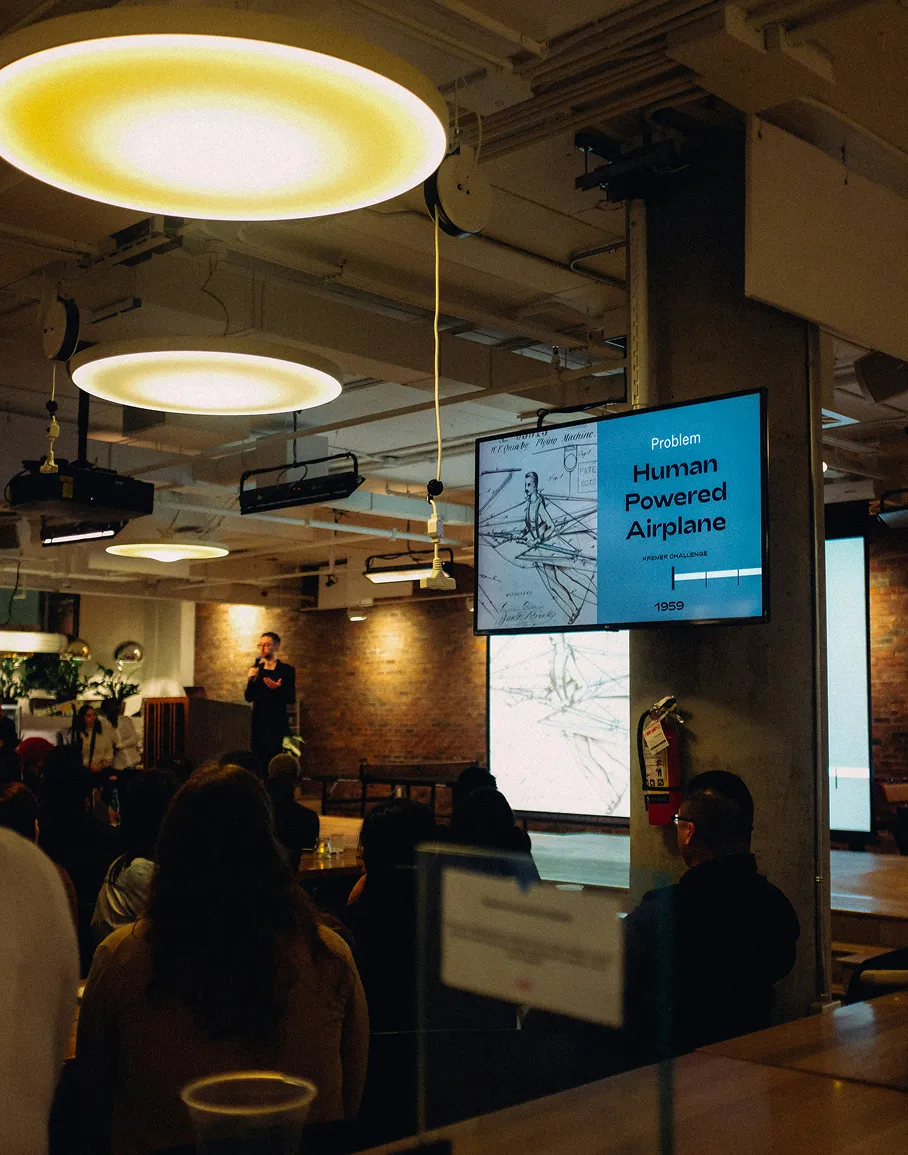 Corporate Presentation & Pitch Deck Design
